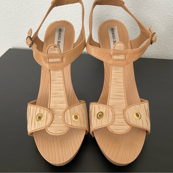 EUC Manolo Blahnik Azores Wooden Heeled Sandals - Picture 3 of 12